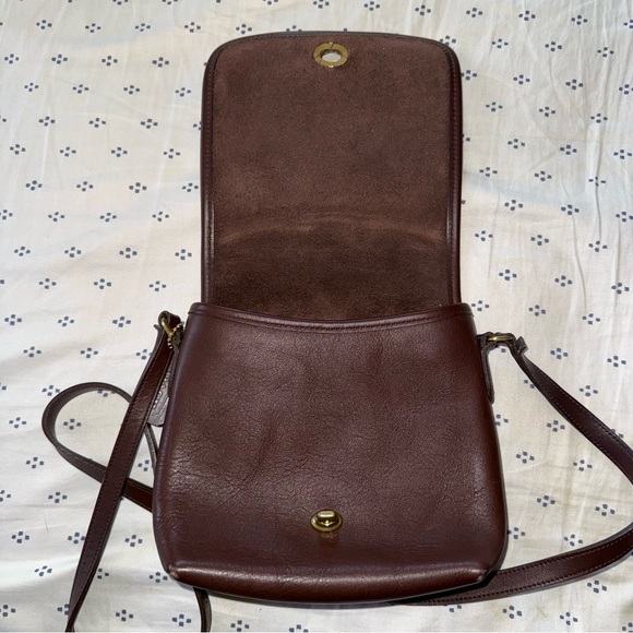 Coach 9076 Vintage 1990's Companion Flap Milk Chocolate Brown Leather Crossbody - Picture 7 of 13